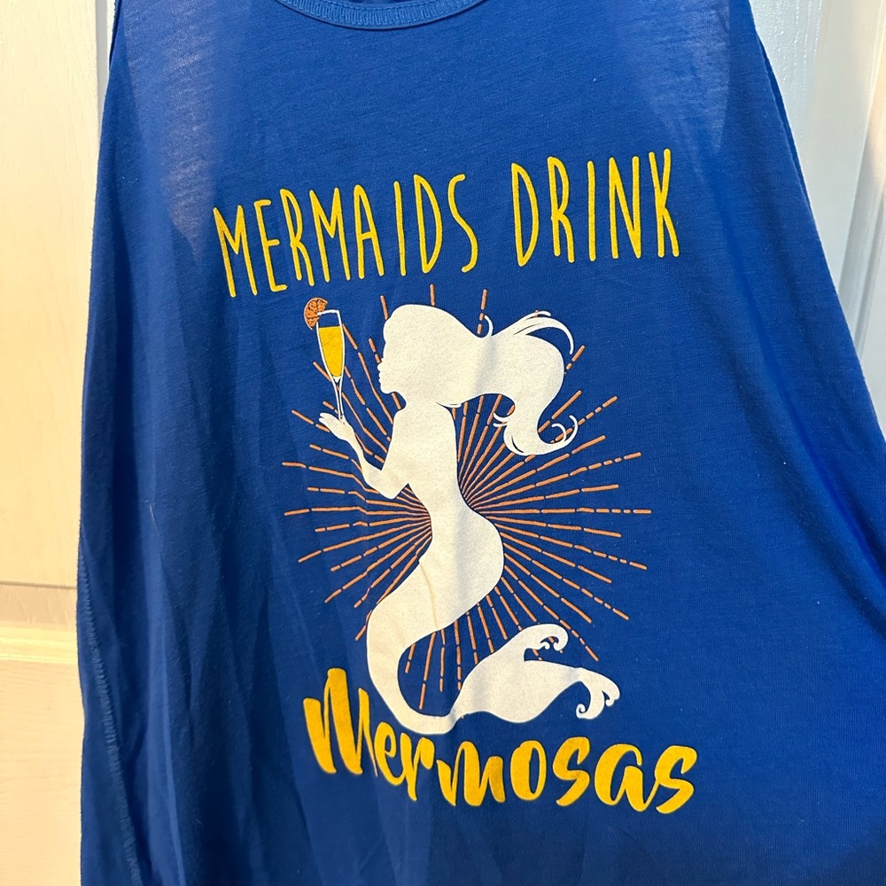 Mermaids drink Mermosas tank